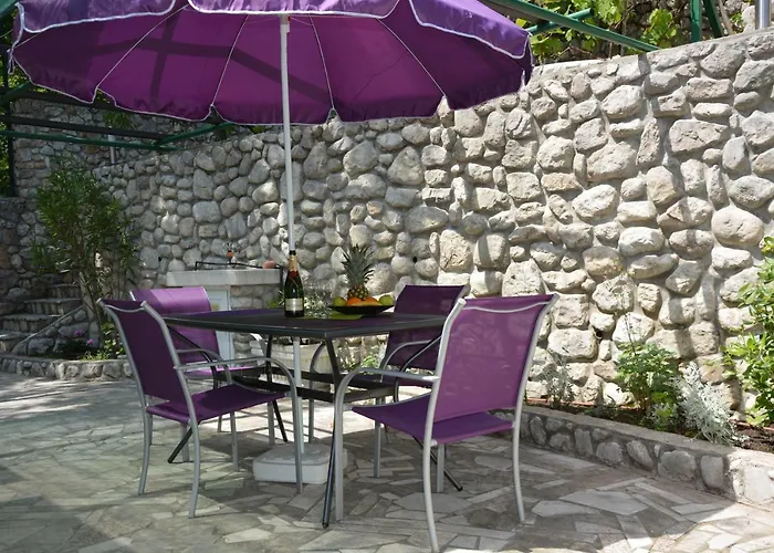 Zelena Oaza 아파트 로브란